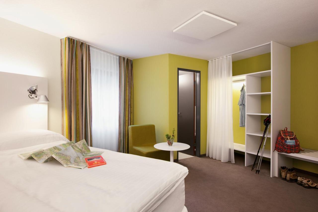 Gaestehaus By Stoos Hotels Eksteriør billede